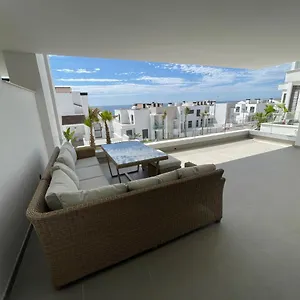 modern-2-beds-apartment-in-alcaidesa.es-andalucia.com/